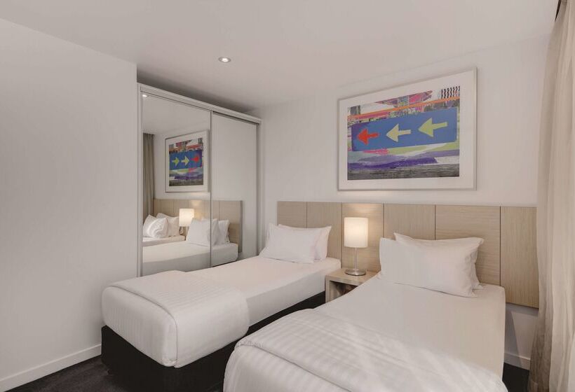 Travelodge Hotel Melbourne Docklands