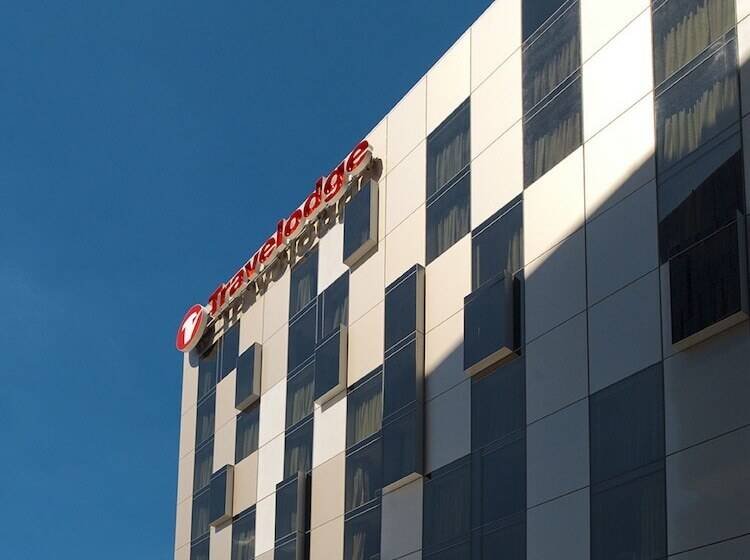 Travelodge Hotel Melbourne Docklands