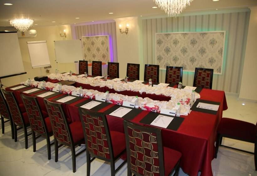 ホテル Tulip Inn Riyadh