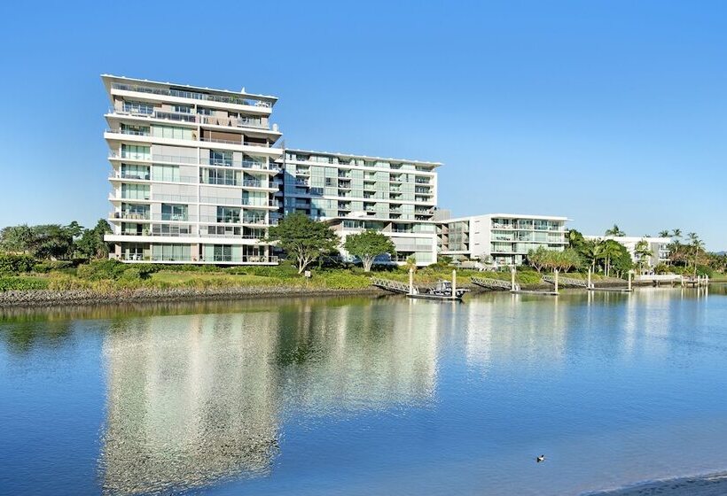 هتل Ultiqa Freshwater Point Resort