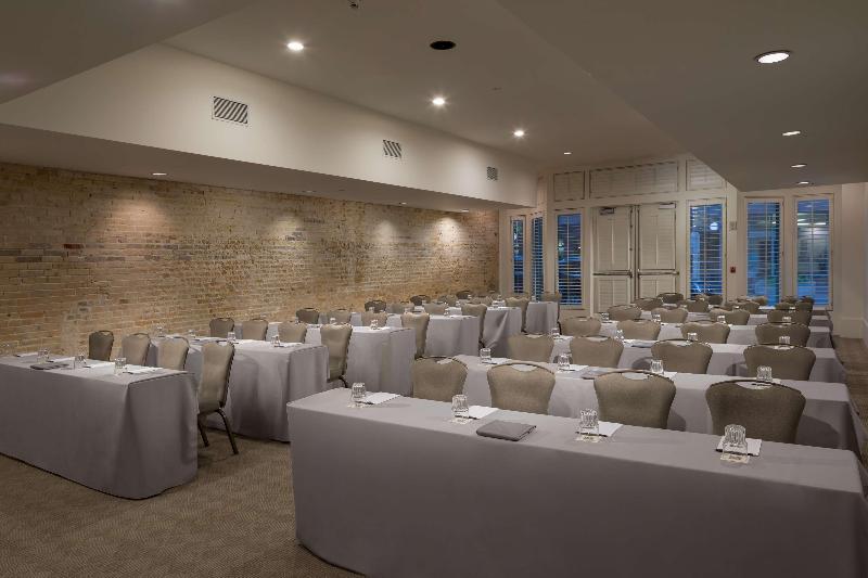 فندق Valencia Riverwalk