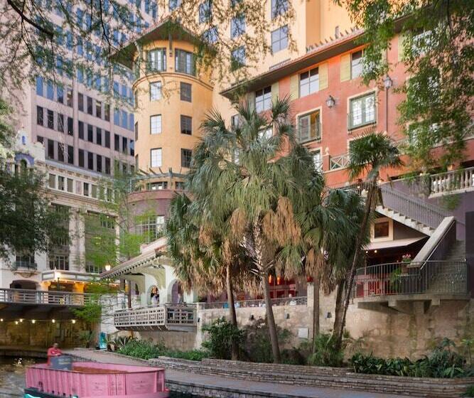 فندق Valencia Riverwalk