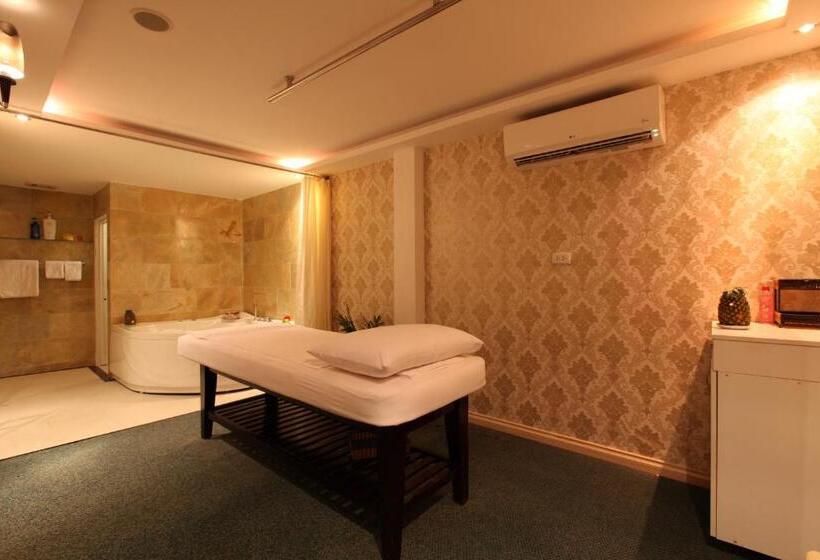 هتل Victory  Saigon