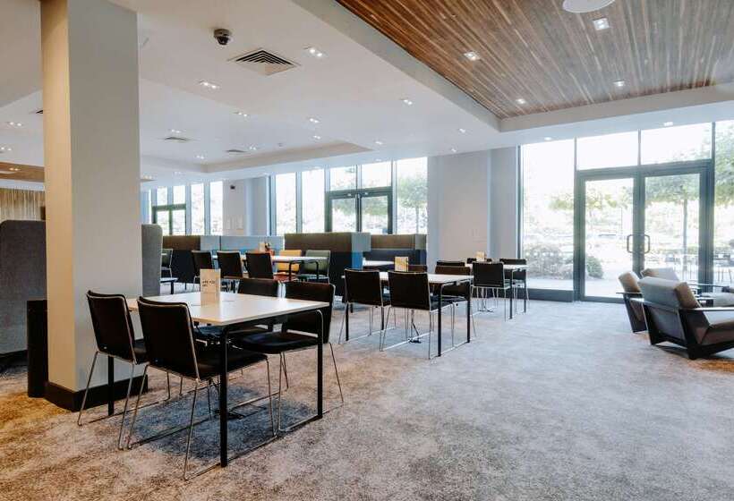 Village Hotel London Watford