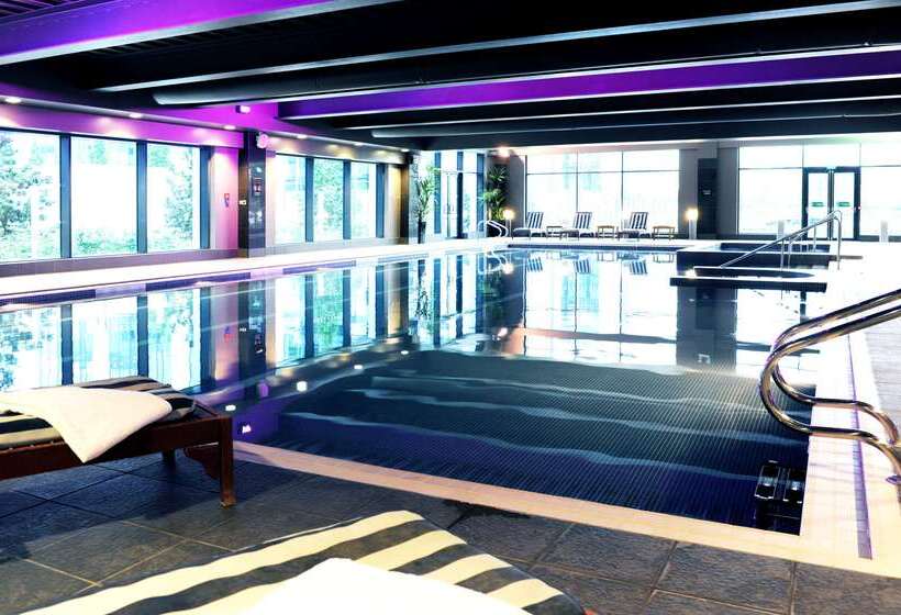 Village Hotel London Watford