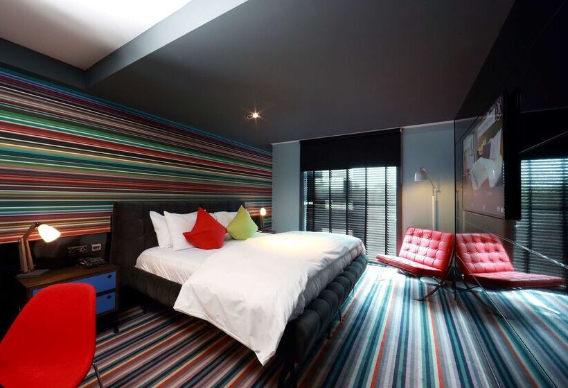 Village Hotel London Watford