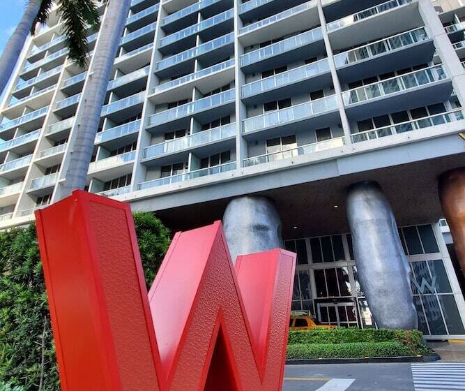 בית מלון כפרי W Miami