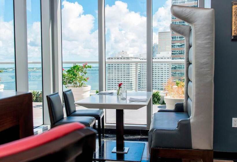 בית מלון כפרי W Miami