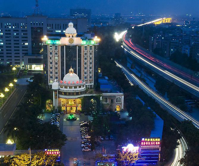 فندق Wa King Town