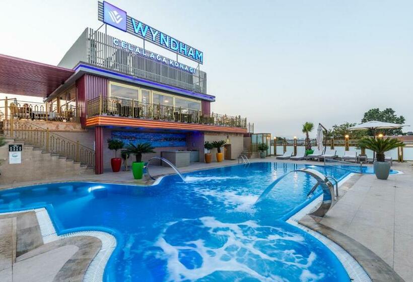 هتل Wyndham Istanbul Old City