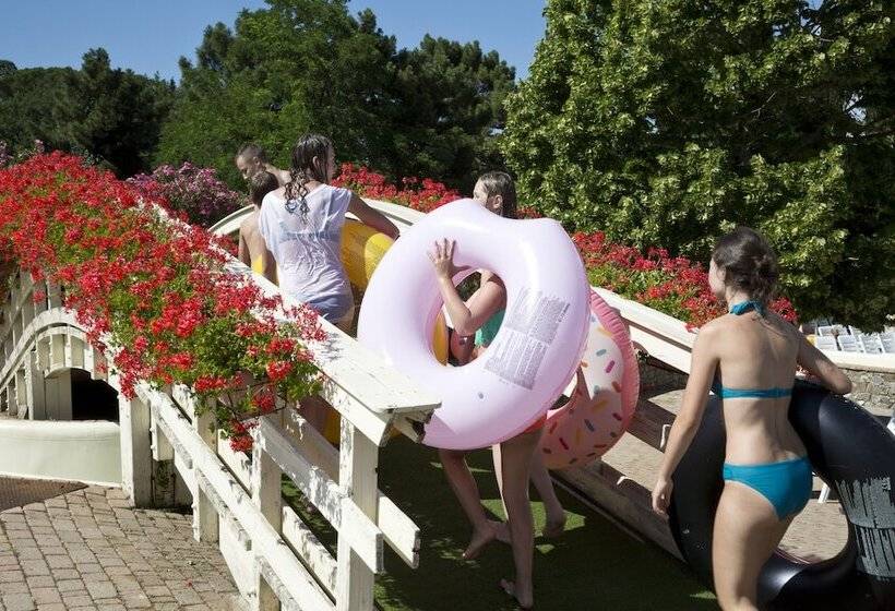 Hu Norcenni Girasole Village