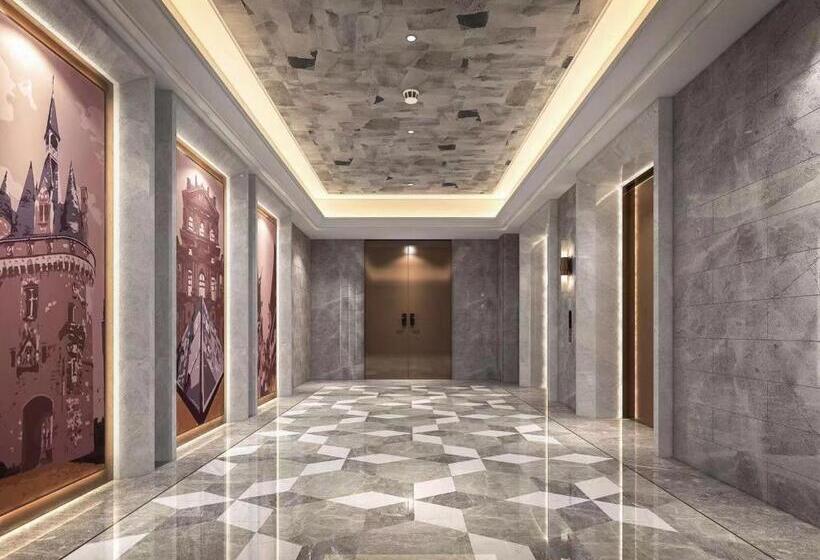 모텔 Mercure Shenzhen Sports Center