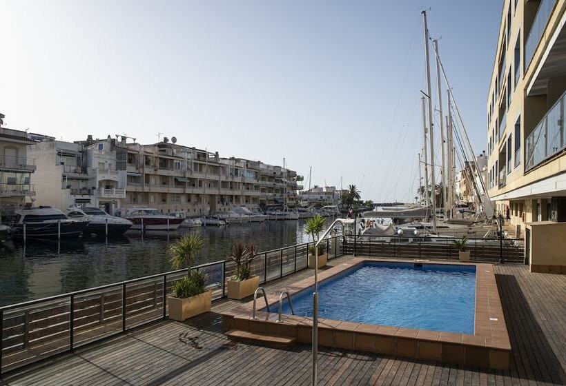 Pierre & Vacances Empuriabrava Marina