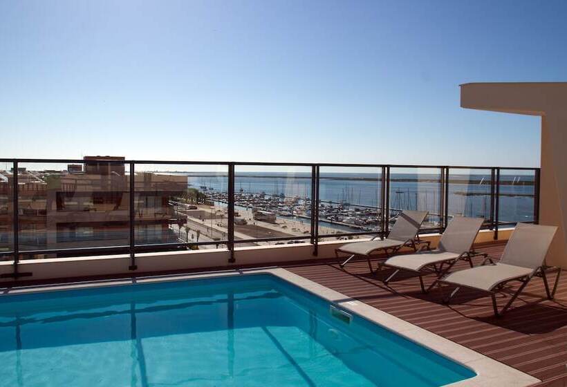 Real Marina Residence