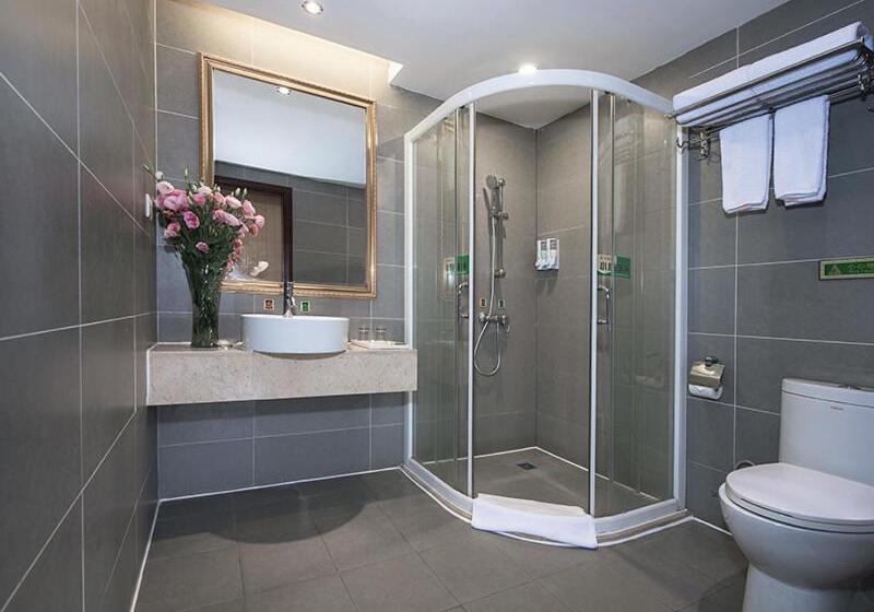 Vienna Hotel Guangzhou Shaheding Metro Station