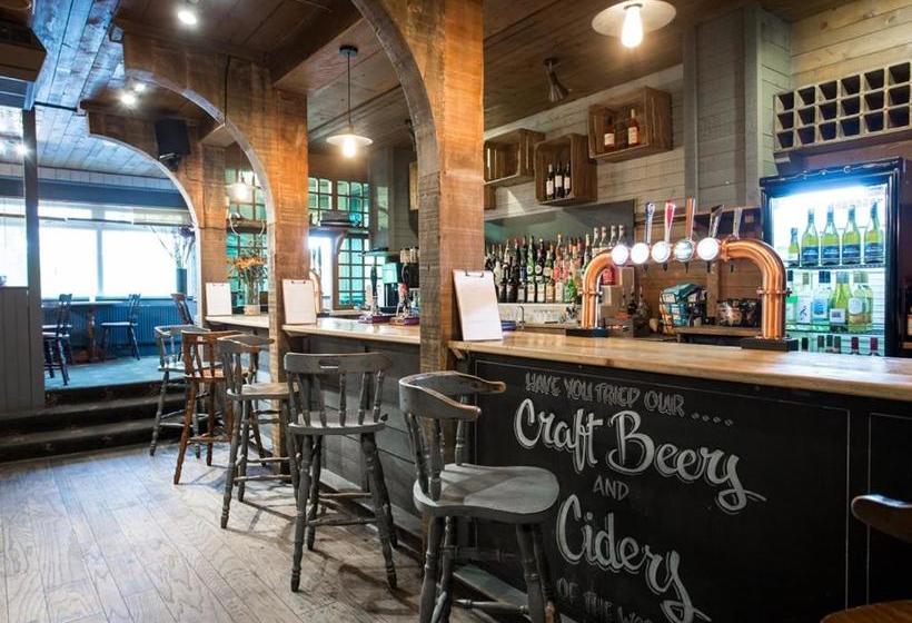 هاستل Pub On The Hoe