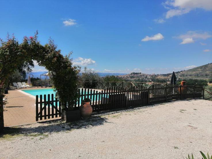 مبيت وإفطار Casale San Fortunato