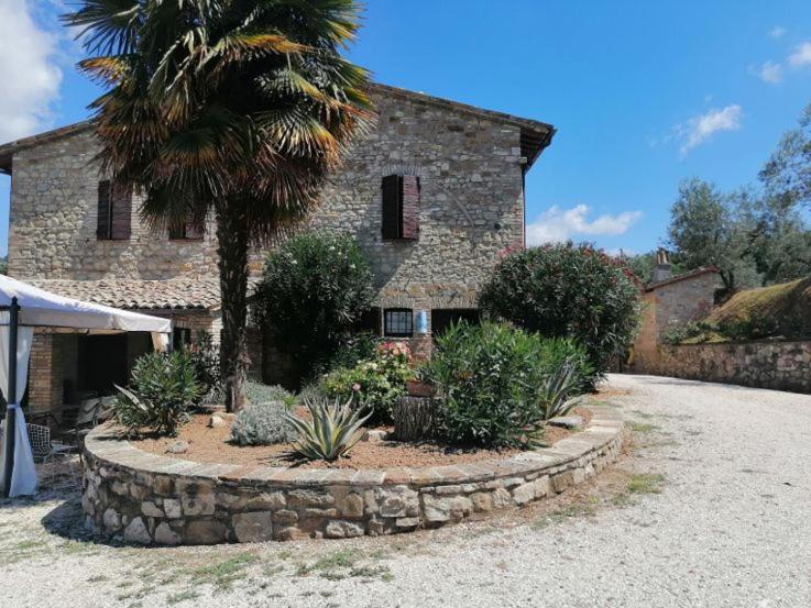 مبيت وإفطار Casale San Fortunato