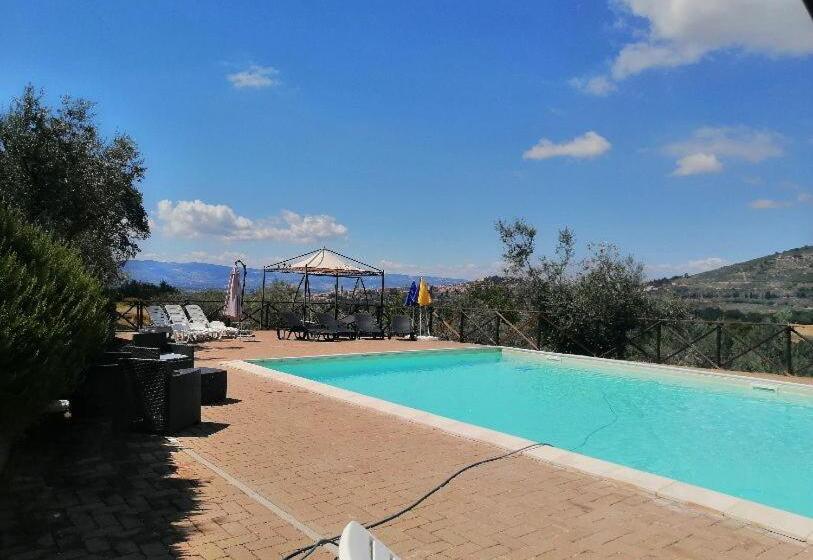 مبيت وإفطار Casale San Fortunato