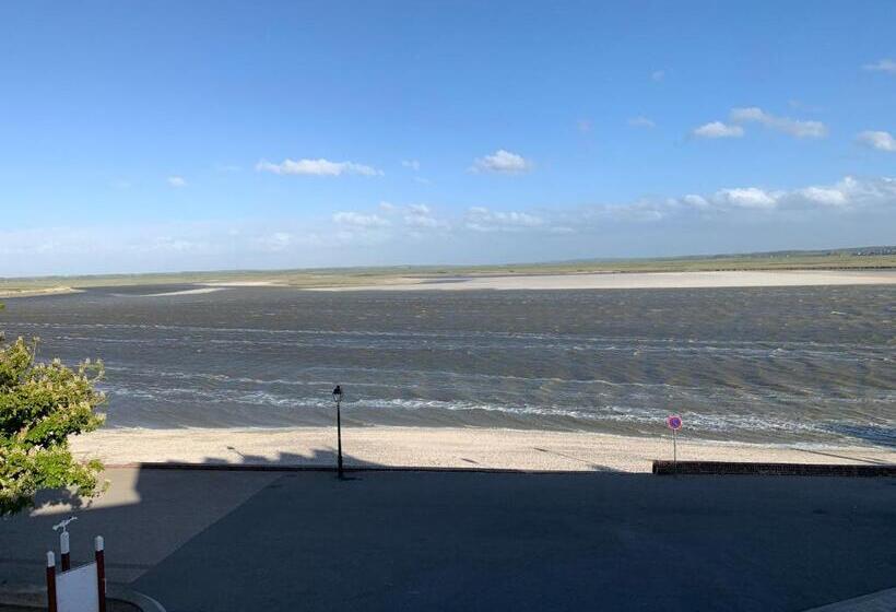 مبيت وإفطار Les Mouettes Blessées