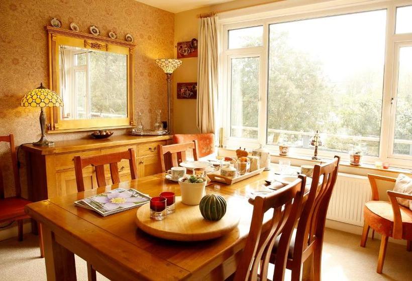 住宿加早餐  The Dog House, Penryn