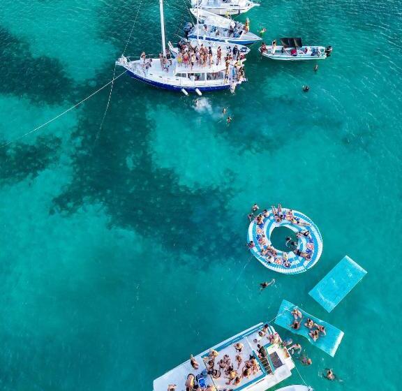 Bella S Backpackers Hostel