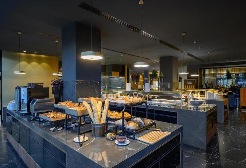 Grand Hotel Esztergom