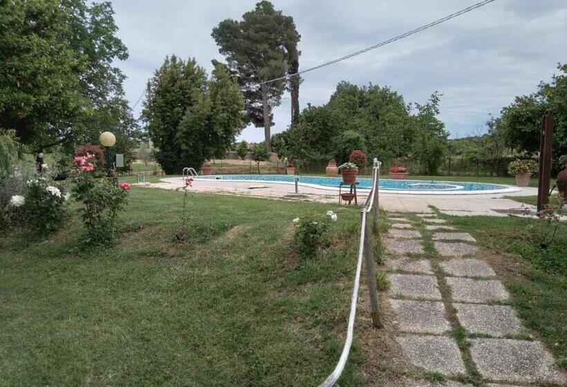 هتل Agriturismo Le Chicche Di Mafalda