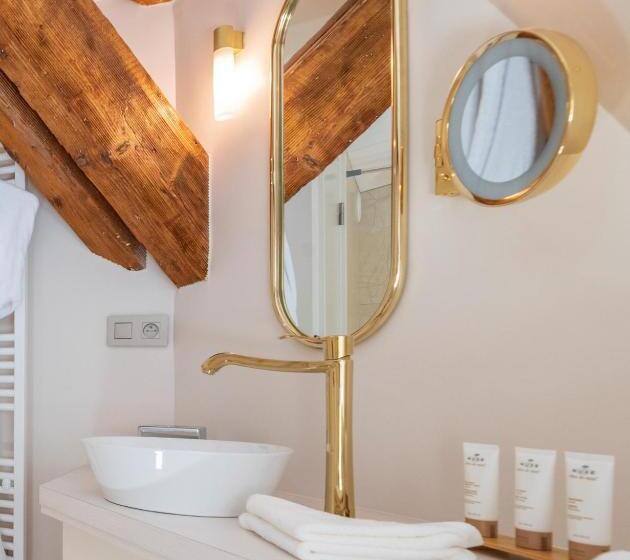 فندق Belle Epoque