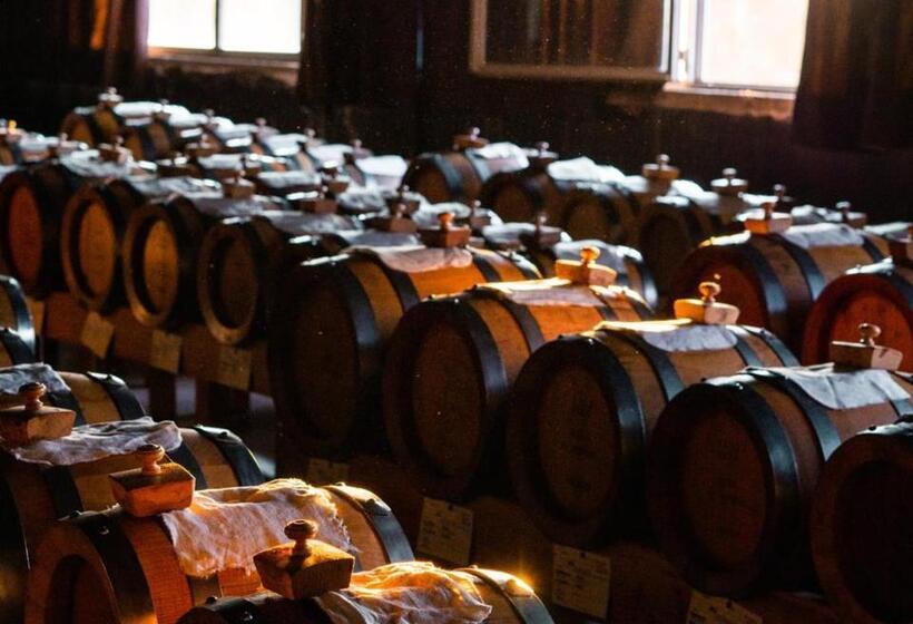 בית מלון כפרי Borgo La Morra