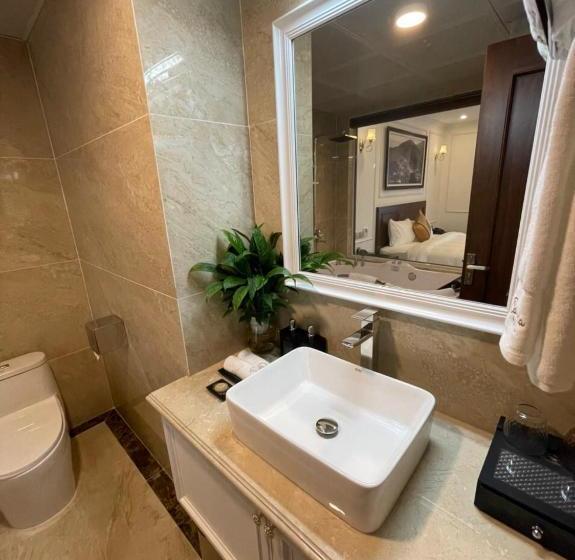 Camellia Luxury Hotel Tam đảo