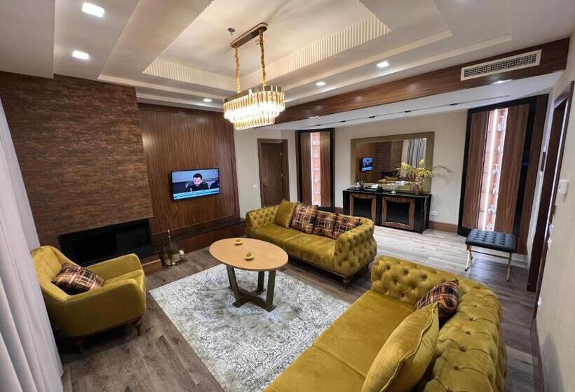 酒店 Golden Palace