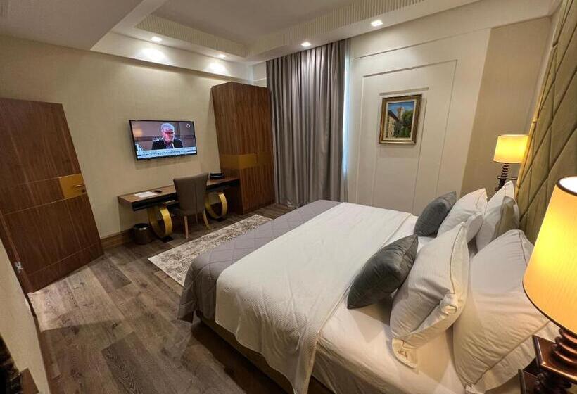 酒店 Golden Palace