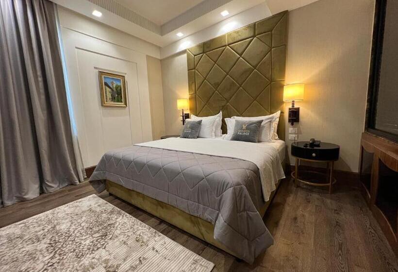 酒店 Golden Palace