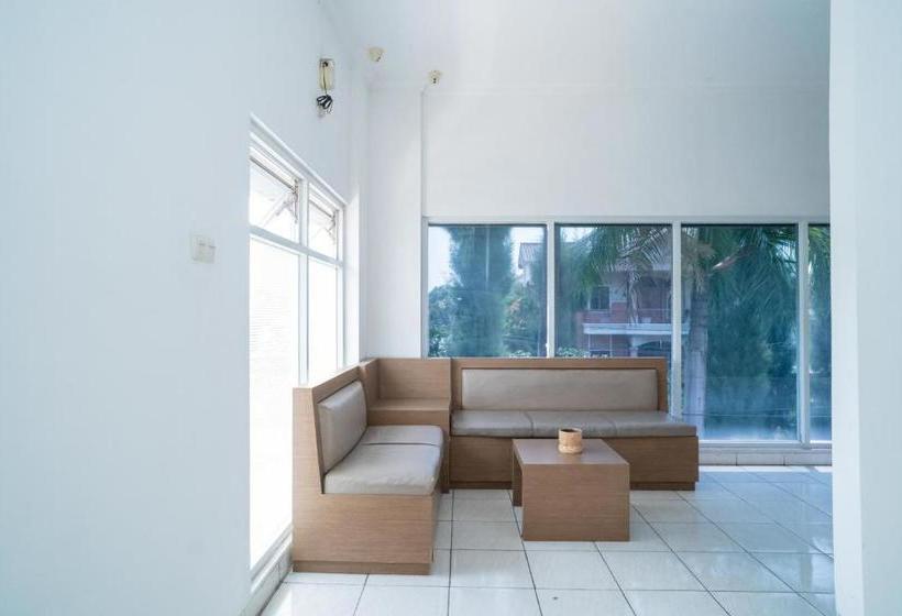 酒店 Koolkost @ Kelapa Gading Timur