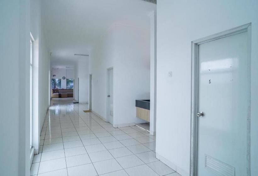 酒店 Koolkost @ Kelapa Gading Timur