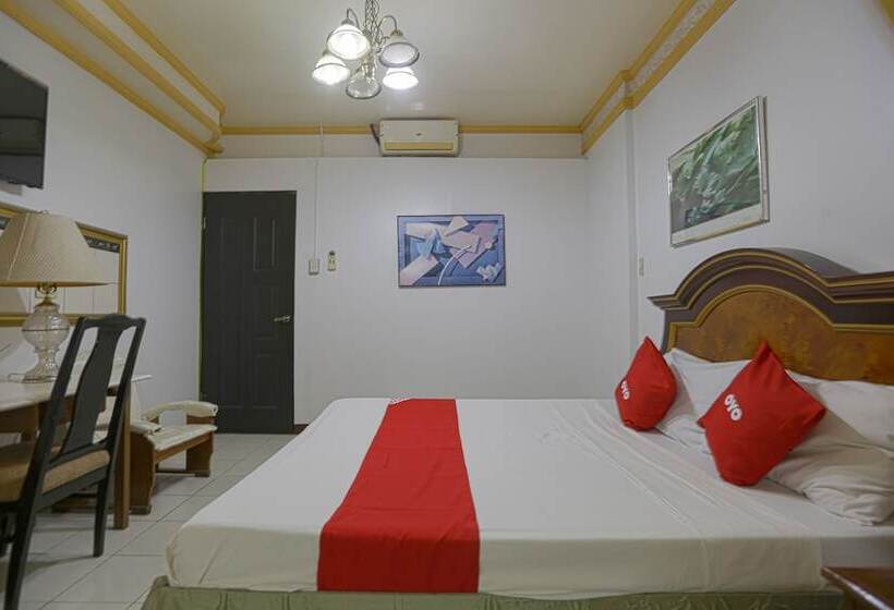 هتل Oyo 784 Crisol Garden Cafe And Resort