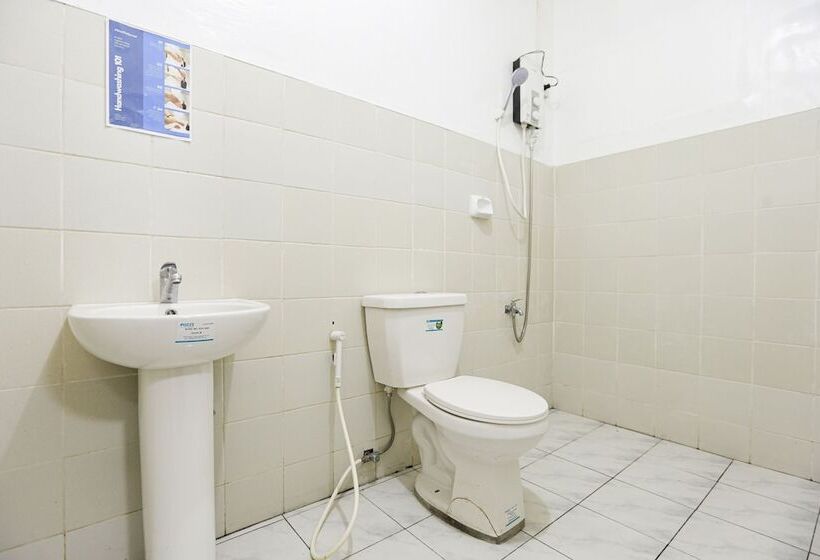 هتل Oyo 784 Crisol Garden Cafe And Resort