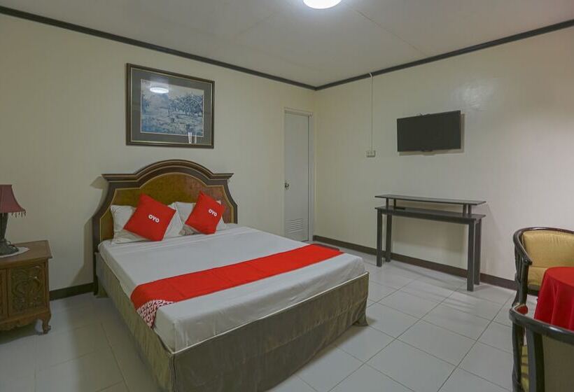 هتل Oyo 784 Crisol Garden Cafe And Resort