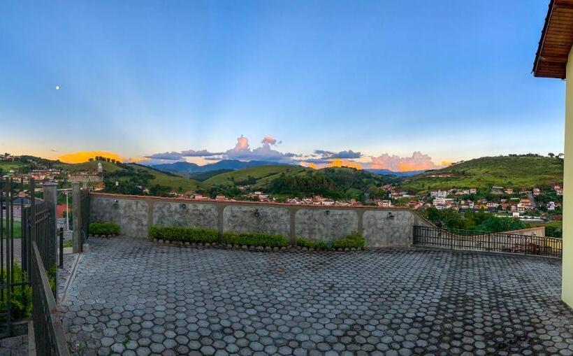 ホテル Pousada Montanhas Das Gerais