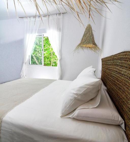 פנסיון Alma Zahora