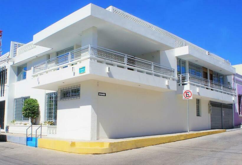 بنسيون Hosteleria Casa Margarita