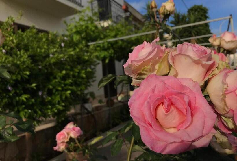 ペンション El Nur Bed & Breakfast