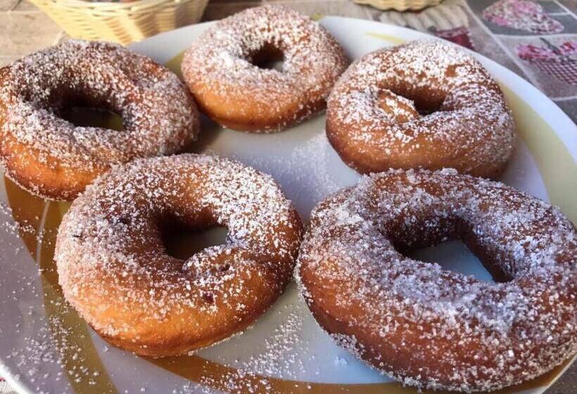 ペンション El Nur Bed & Breakfast