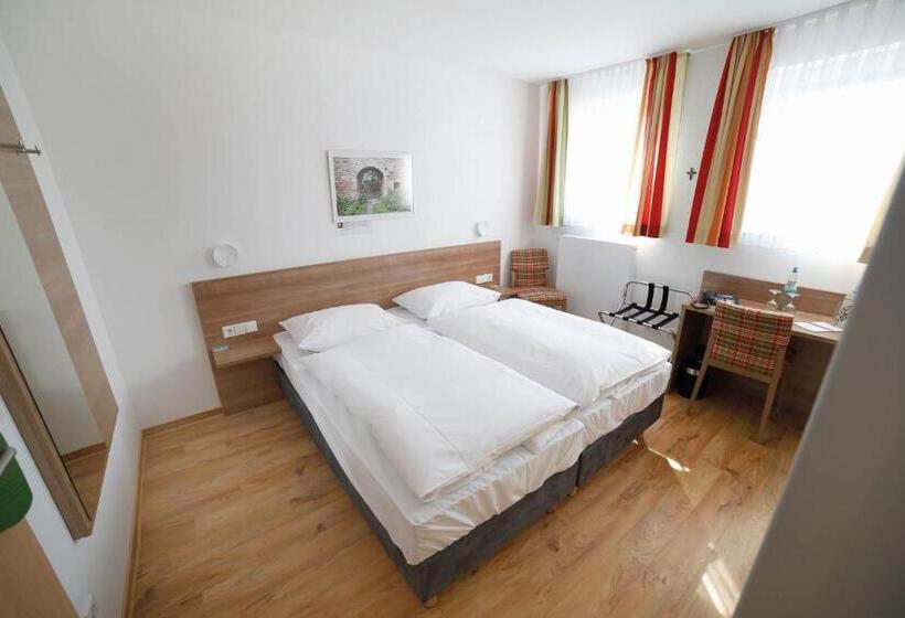 펜션 Hildegard Forum