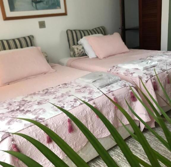 بنسيون Pousada Conceito