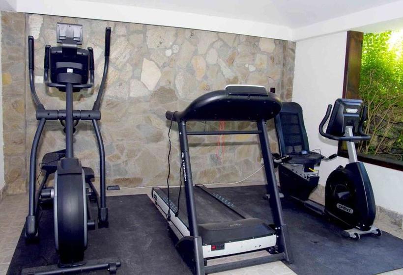 פנסיון Stariya Oreh Pool & Garden