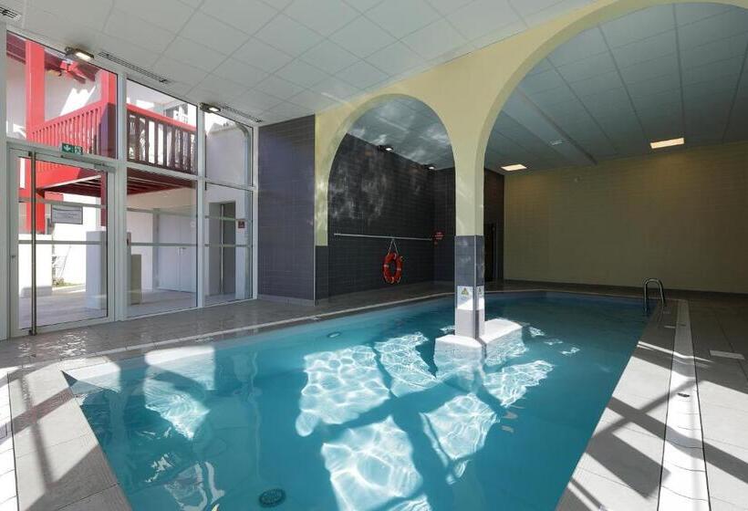 Residence Nemea Le Domaine D Uhaina