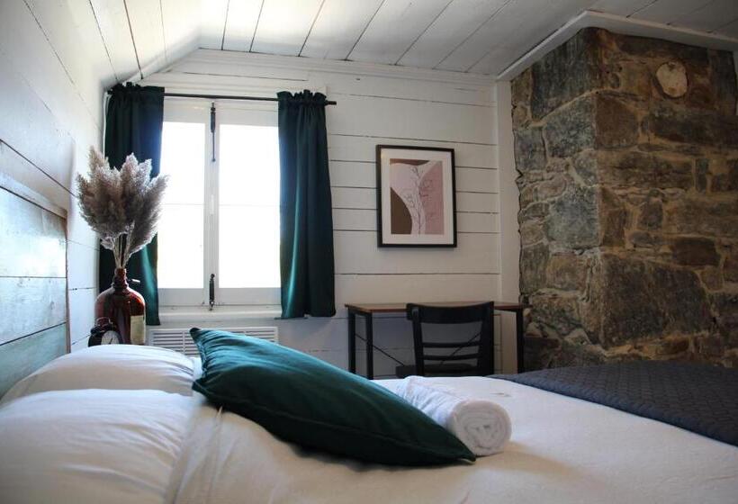 ユースホステル Auberge De L'ouest