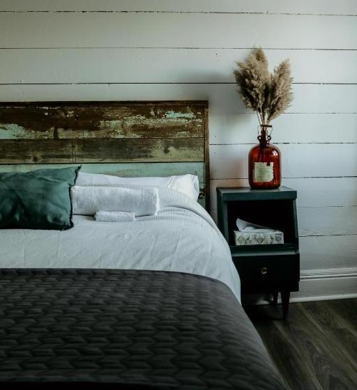 ユースホステル Auberge De L'ouest